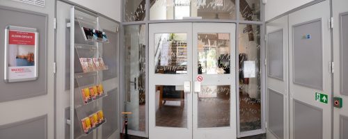 Wackers ingang hal welkom entree
